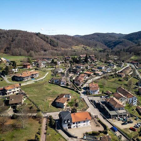 アルメーノ Casa Antonia Tra Laghi & Montiヴィラ エクステリア 写真