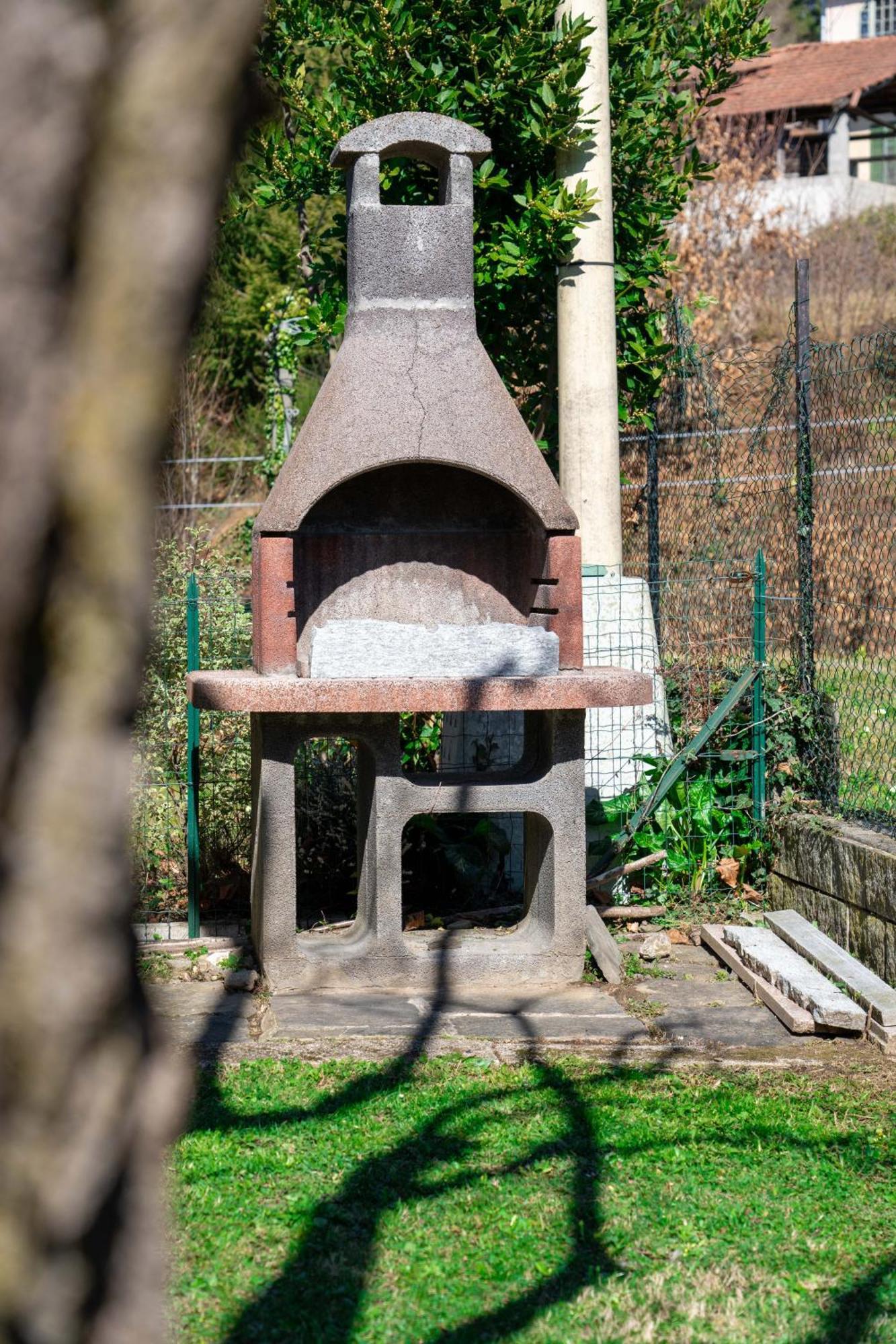 アルメーノ Casa Antonia Tra Laghi & Montiヴィラ エクステリア 写真